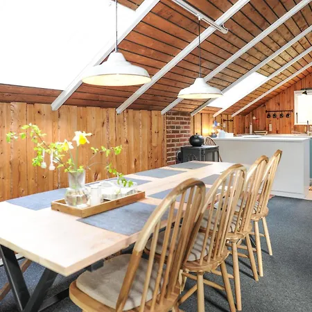 3 Bedroom Amazing In Vakantiehuis *